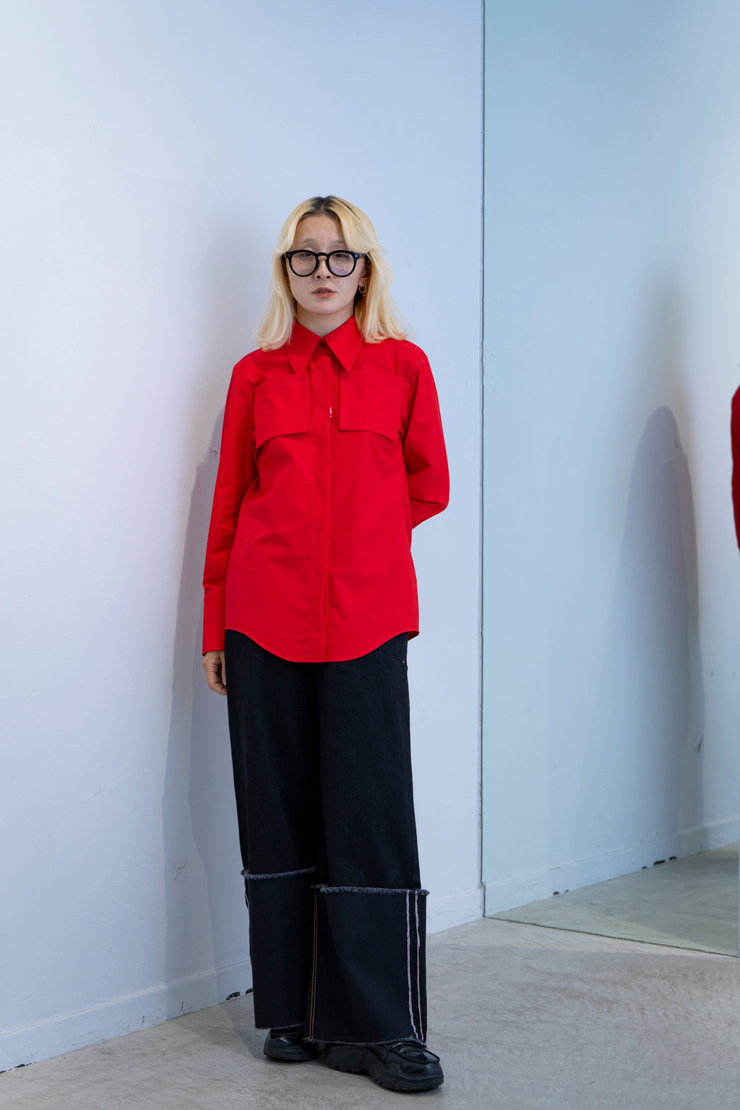 SATORUSASAKI / TWO-TUCKED SHIRT (red)